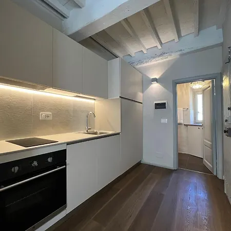 Guelfa 60 Apartment