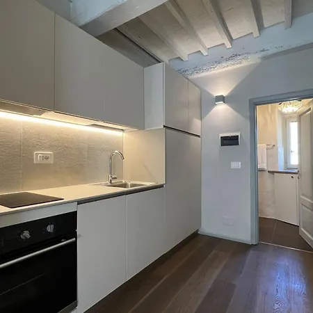 Apartament Guelfa 60 *